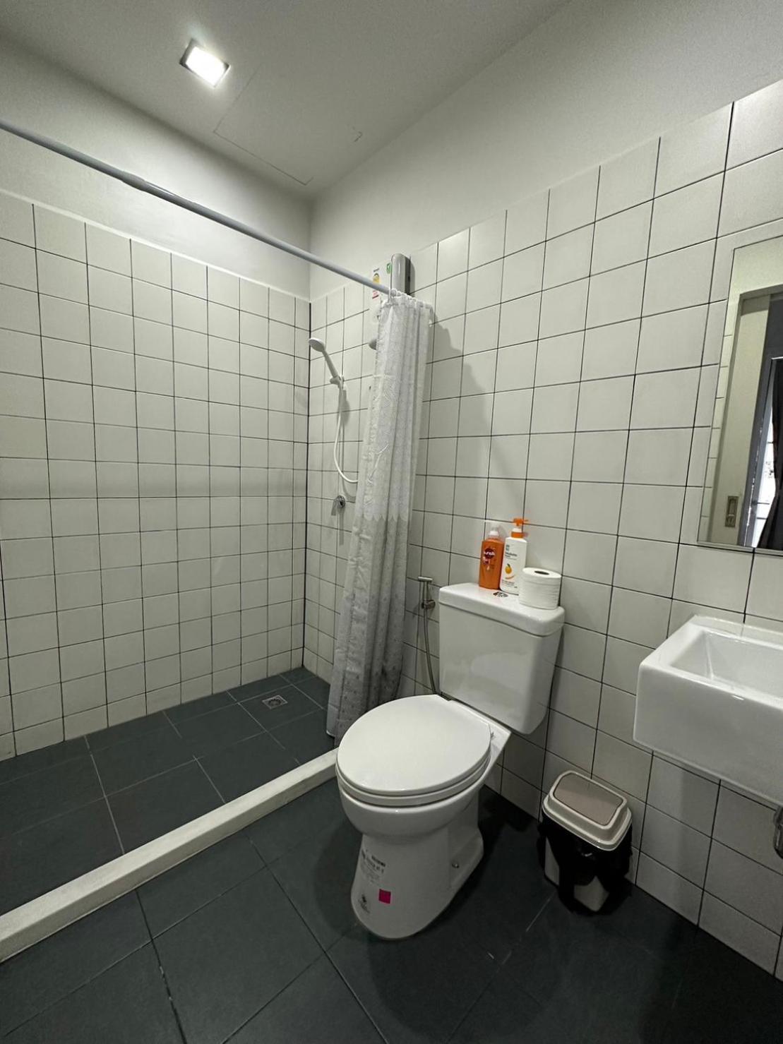 Pier 808 Hostel Bangkok Eksteriør bilde